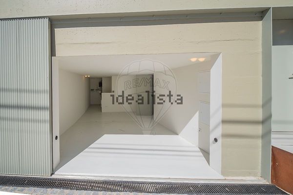 3-bedroom freehold villa in Cascais/Estoril — photo 5 of 5