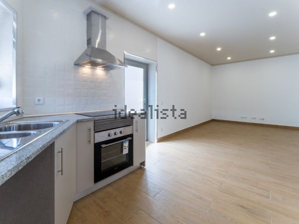 3-bedroom freehold villa in Alcobaça/São Martinho do Porto — photo 2 of 5