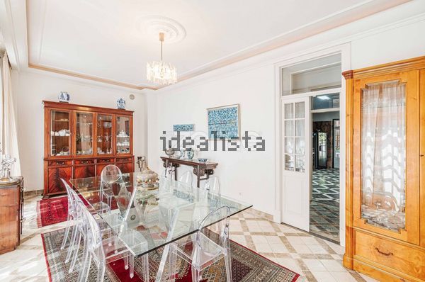 5-bedroom freehold villa in Cascais/Estoril — photo 1 of 5