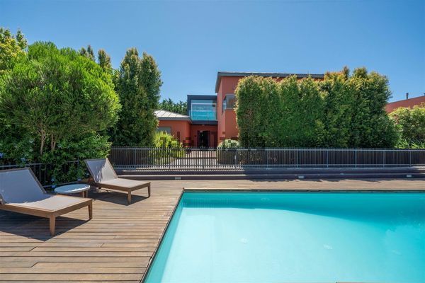 3-bedroom freehold villa in Cascais/Estoril — photo 2 of 5