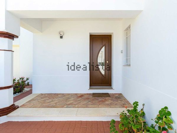 4-bedroom freehold villa in Albufeira — photo 5 of 5