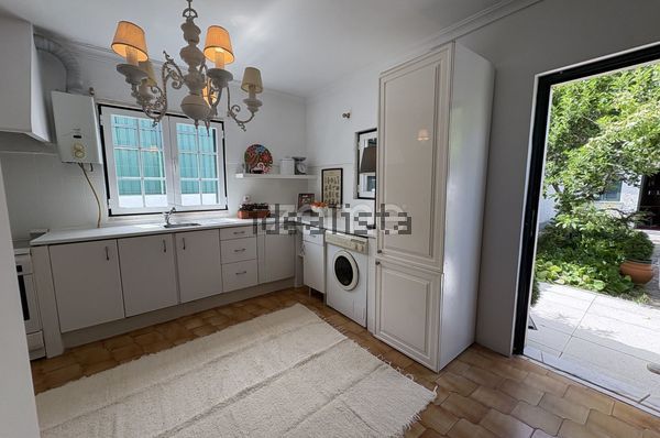 Detached house in Rua do Girassol, 11, Algueirão-Velho - Baratã - Casal da Mata, Algueirão - Mem Martins — image 4