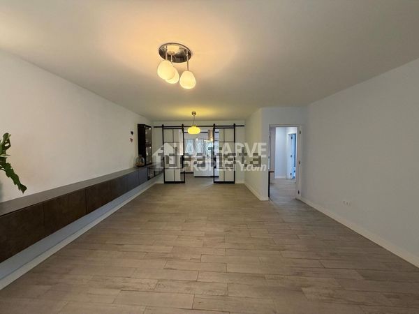 7-bedroom freehold villa in Faro — photo 5 of 5
