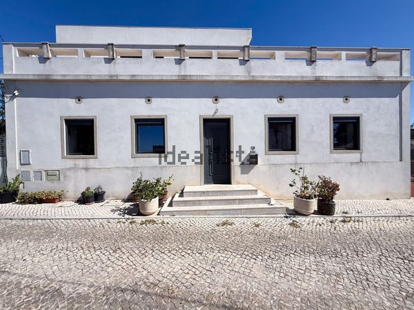 3-bedroom freehold villa in Loulé/Vilamoura — photo 2 of 5