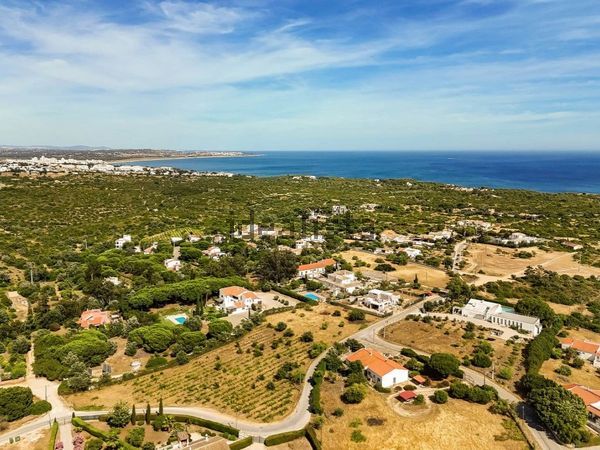 5-bedroom freehold villa in Lagoa/Carvoeiro — photo 3 of 5