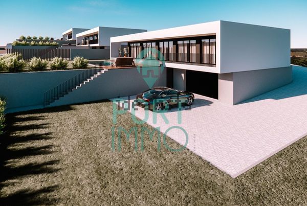 3-bedroom freehold villa in Alcobaça/São Martinho do Porto — photo 3 of 5
