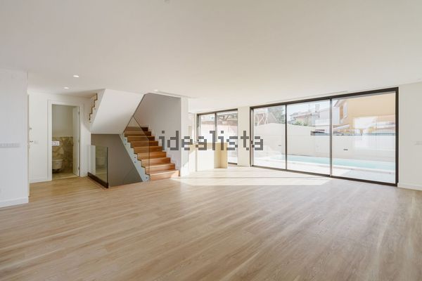 4-bedroom freehold villa in Cascais/Estoril — photo 2 of 5