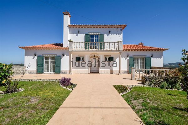 5-bedroom freehold villa in Mafra/Ericeira — photo 1 of 5