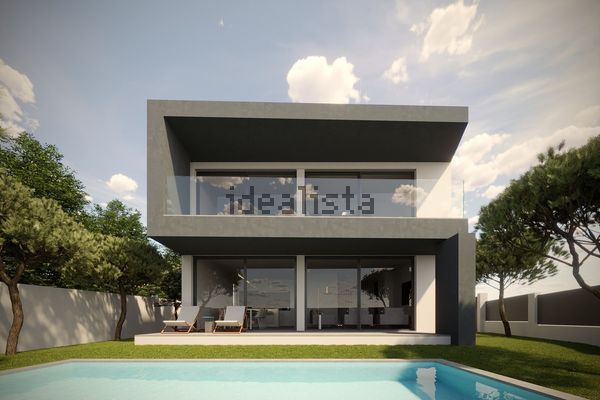 3-bedroom freehold villa in Cascais/Estoril — photo 1 of 5