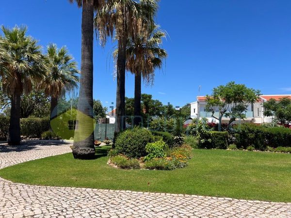 6-bedroom freehold villa in Albufeira — photo 3 of 5