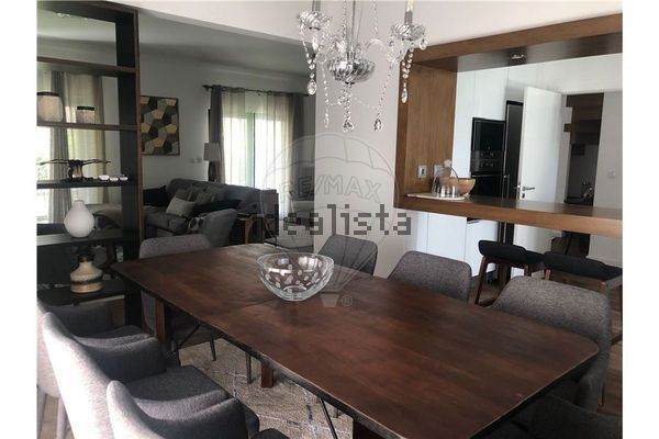 4-bedroom freehold villa in Cascais/Estoril — photo 5 of 5