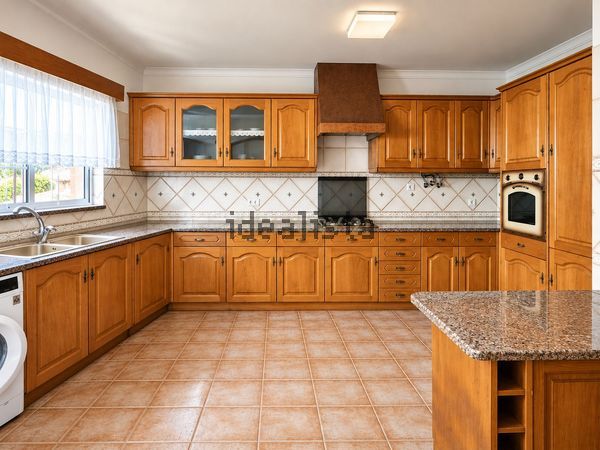 3-bedroom freehold villa in Lagos — photo 5 of 5