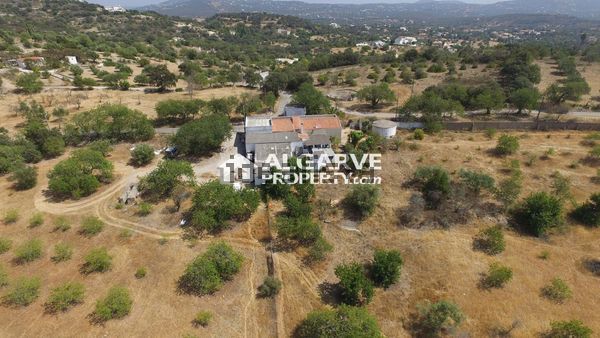 3-bedroom freehold villa in Loulé/Vilamoura — photo 4 of 5