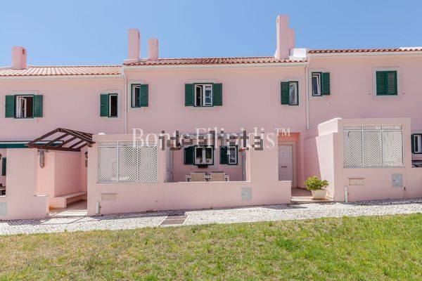 3-bedroom freehold villa in Cascais/Estoril — photo 2 of 5