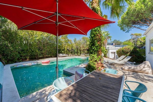 6-bedroom freehold villa in Cascais/Estoril — photo 2 of 5