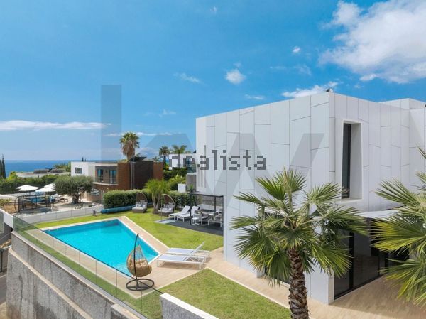 4-bedroom freehold villa in Funchal — photo 3 of 5