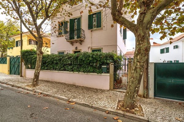 8-bedroom freehold villa in Cascais/Estoril — photo 3 of 5