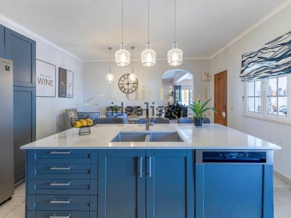 3-bedroom freehold villa in Albufeira — photo 5 of 5