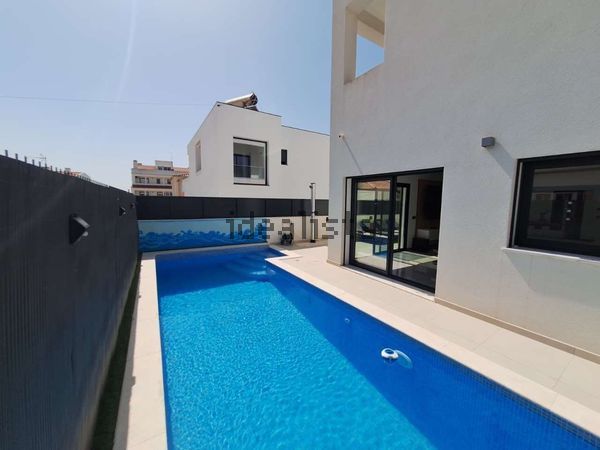 Detached house in Vale de Lagar - Quinta das Oliveiras - Pedra Mourinha, Portimão — image 5