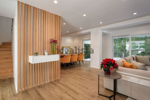 Detached house in Avenida Engenheiro António de Azevedo Coutinho, 27, Parque de Palmela - Ribeira das Vinhas, Cascais e Estoril — image 4