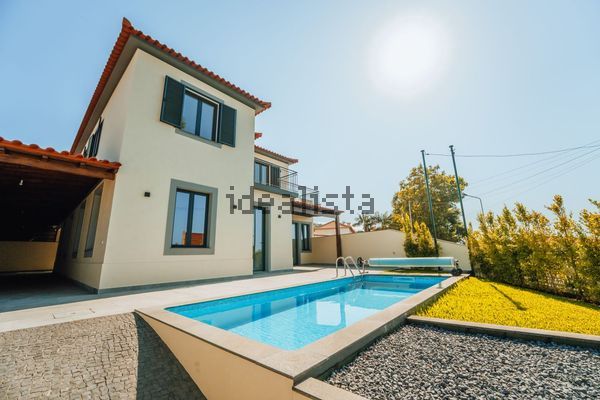 4-bedroom freehold villa in Funchal — photo 4 of 5
