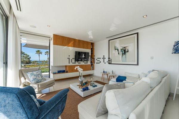 5-bedroom freehold villa in Loulé/Vilamoura — photo 3 of 5