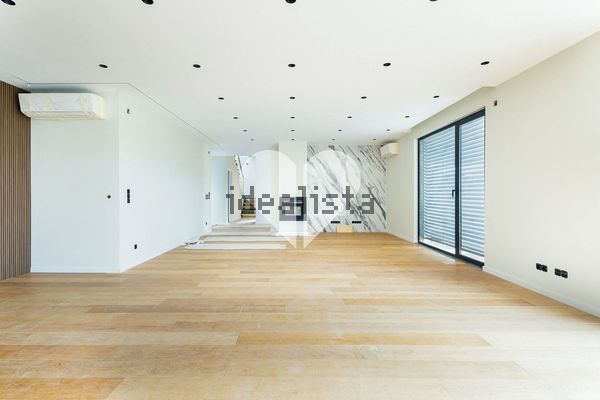 4-bedroom freehold villa in Sintra/Colares — photo 3 of 5