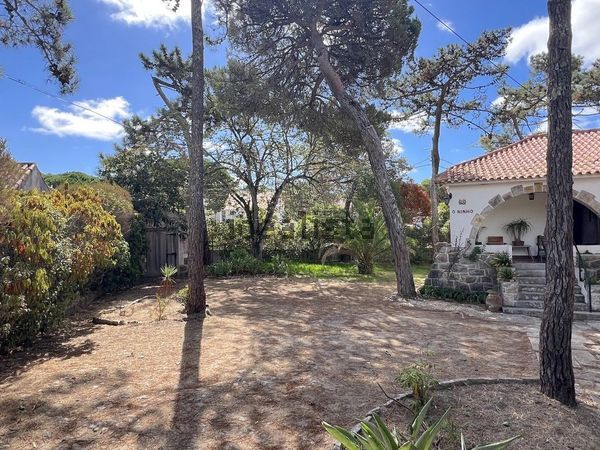 4-bedroom freehold villa in Sintra/Colares — photo 2 of 5