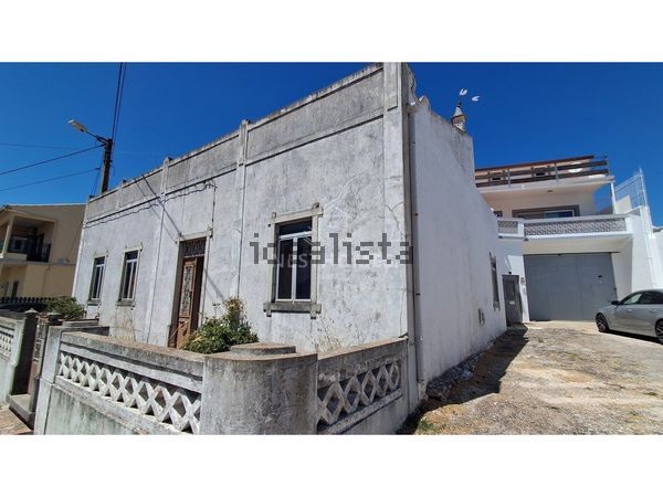 3-bedroom freehold villa in Loulé/Vilamoura — photo 2 of 5
