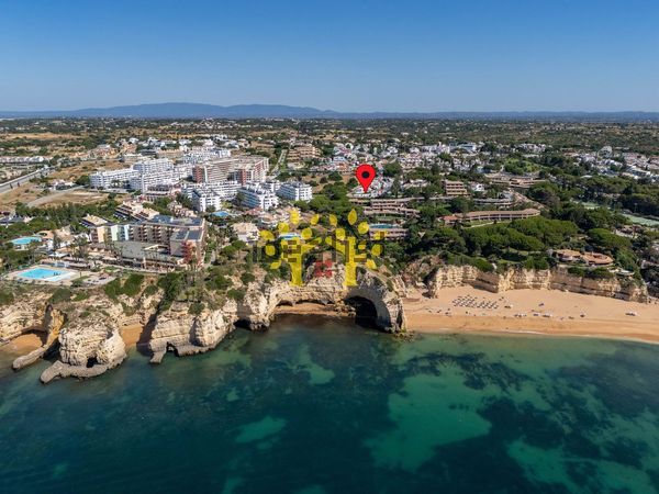 5-bedroom freehold villa in Lagoa/Carvoeiro — photo 2 of 5