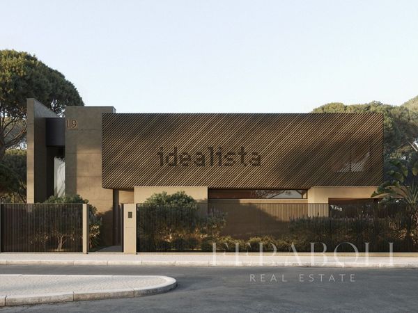 4-bedroom freehold villa in Cascais/Estoril — photo 1 of 5