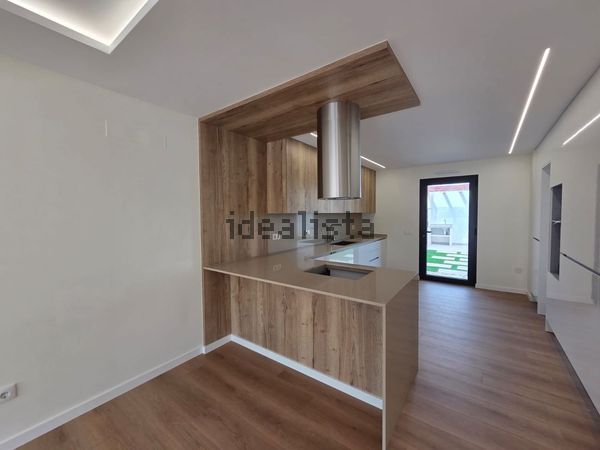 Semi-detached house in Rua Terra das Compridas, Centro, Mafra — image 5