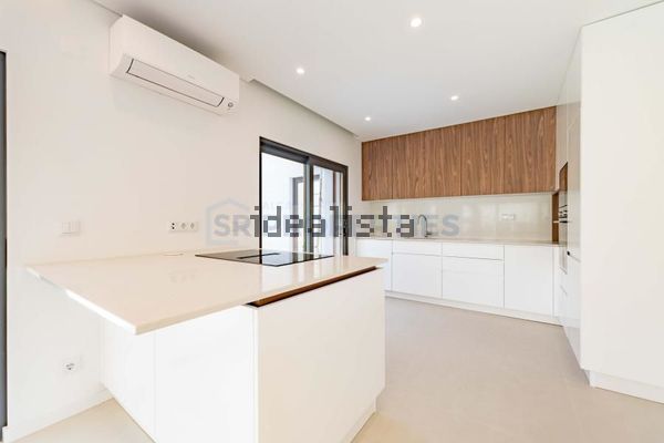 House in Caminho do Miradouro, Barca do Lago - Eden - Planalto, Quarteira — image 3