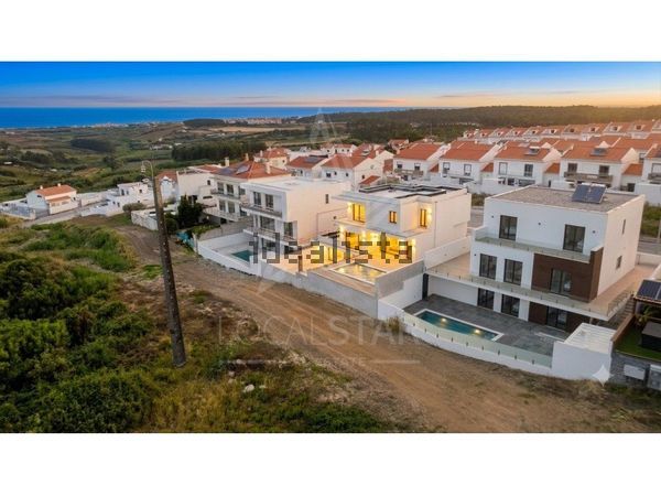4-bedroom freehold villa in Peniche/Baleal — photo 3 of 5