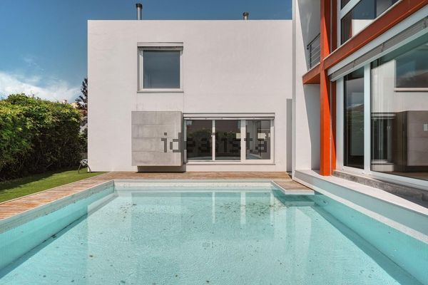4-bedroom freehold villa in Cascais/Estoril — photo 3 of 5