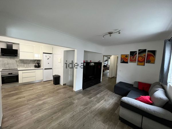 2-bedroom freehold villa in Cascais/Estoril — photo 1 of 5