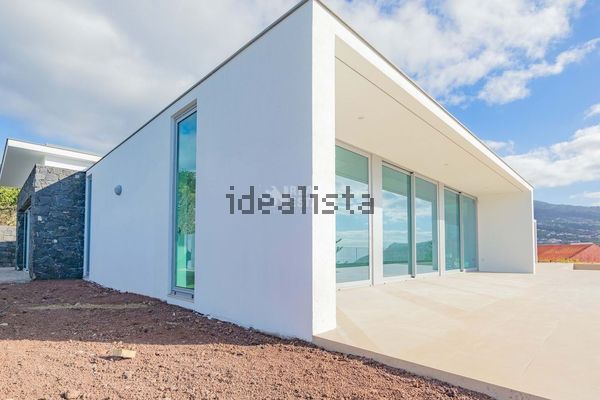 4-bedroom freehold villa in Calheta — photo 4 of 5