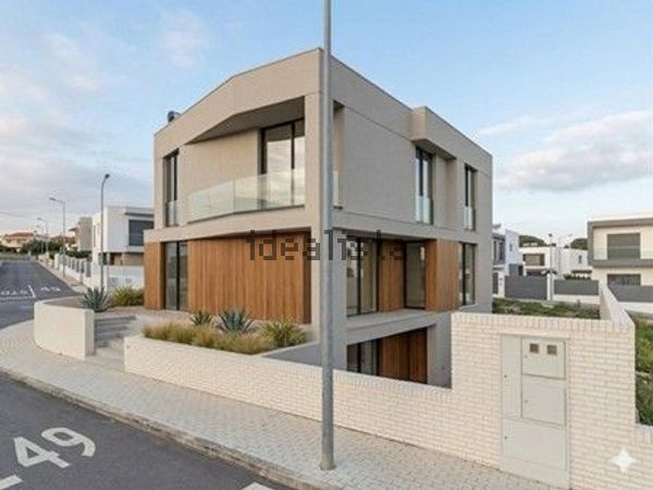 4-bedroom freehold villa in Cascais/Estoril — photo 3 of 5