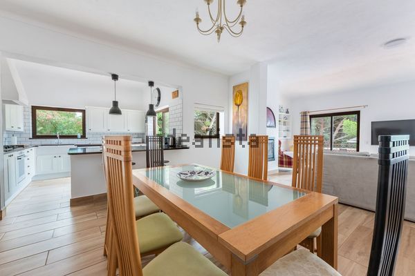 4-bedroom freehold villa in Sagres/Vila do Bispo — photo 4 of 5