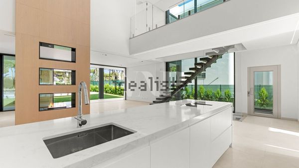 4-bedroom freehold villa in Loulé/Vilamoura — photo 3 of 5