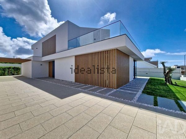 3-bedroom freehold villa in Mafra/Ericeira — photo 2 of 5