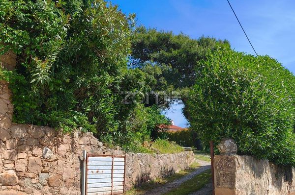 2-bedroom freehold villa in Cascais/Estoril — photo 4 of 5