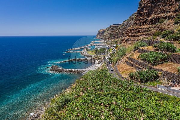 5-bedroom freehold villa in Calheta — photo 4 of 5