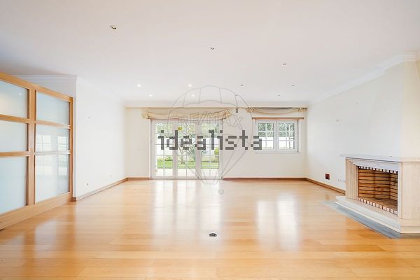 4-bedroom freehold villa in Cascais/Estoril — photo 5 of 5