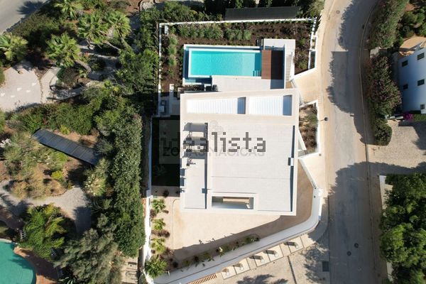 3-bedroom freehold villa in Lagos — photo 3 of 4