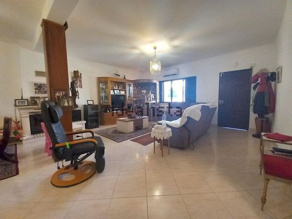 4-bedroom freehold villa in Loulé/Vilamoura — photo 3 of 5
