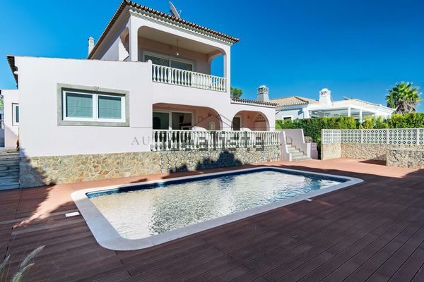 5-bedroom freehold villa in Loulé/Vilamoura — photo 3 of 5