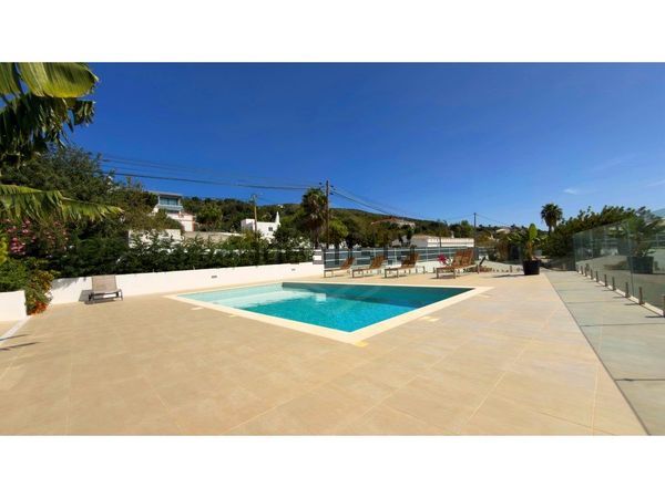 7-bedroom freehold villa in Faro — photo 5 of 5