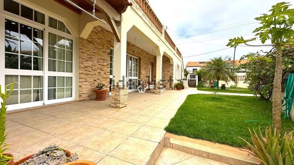 Detached house in Porto Santo — image 5