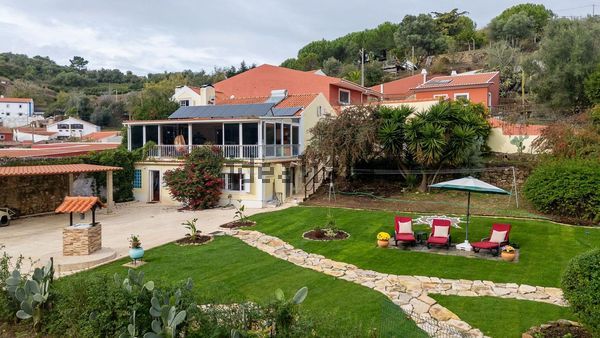 Detached house in Rua Maciel Forro, 3, Centro, Mafra — image 3